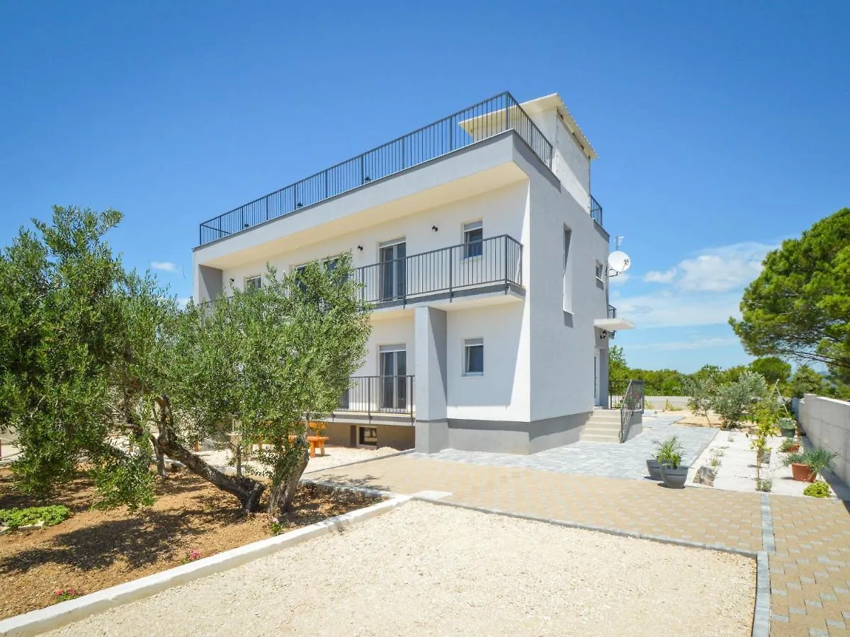 Holiday Home Milena By Interhome Pakoštane