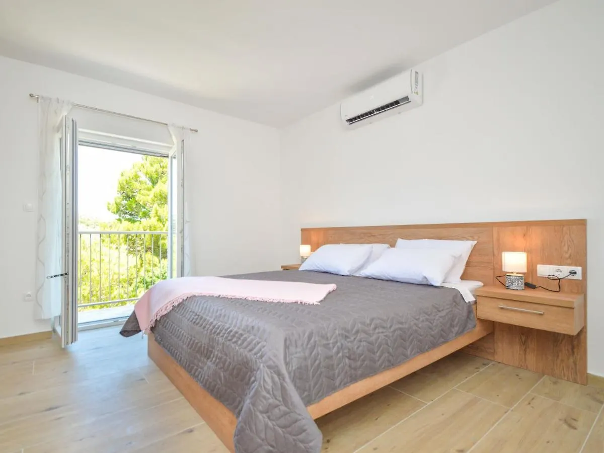 Holiday Home Milena By Interhome Pakoštane